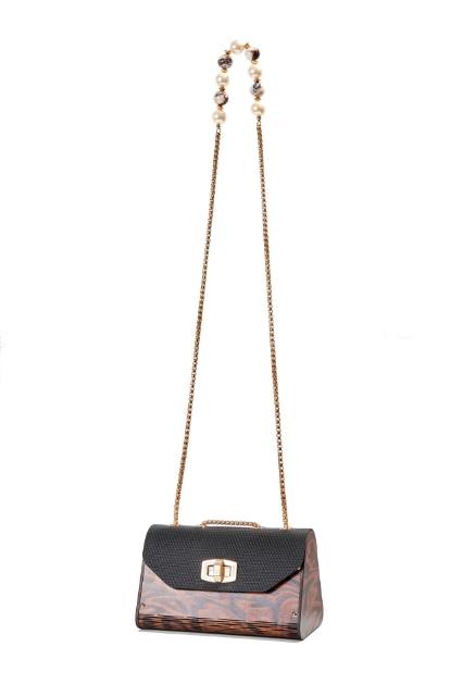 Livia Egzotik Black resmi
