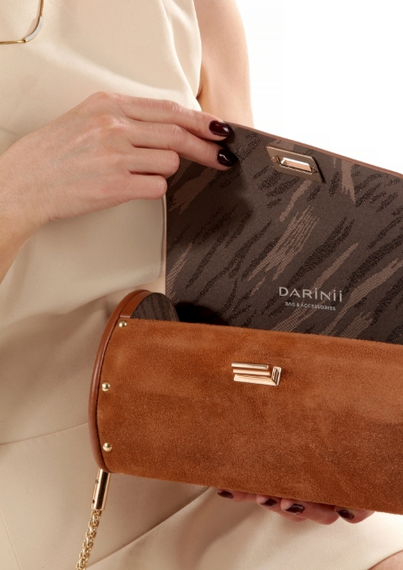 Julia Taba Süet resmi